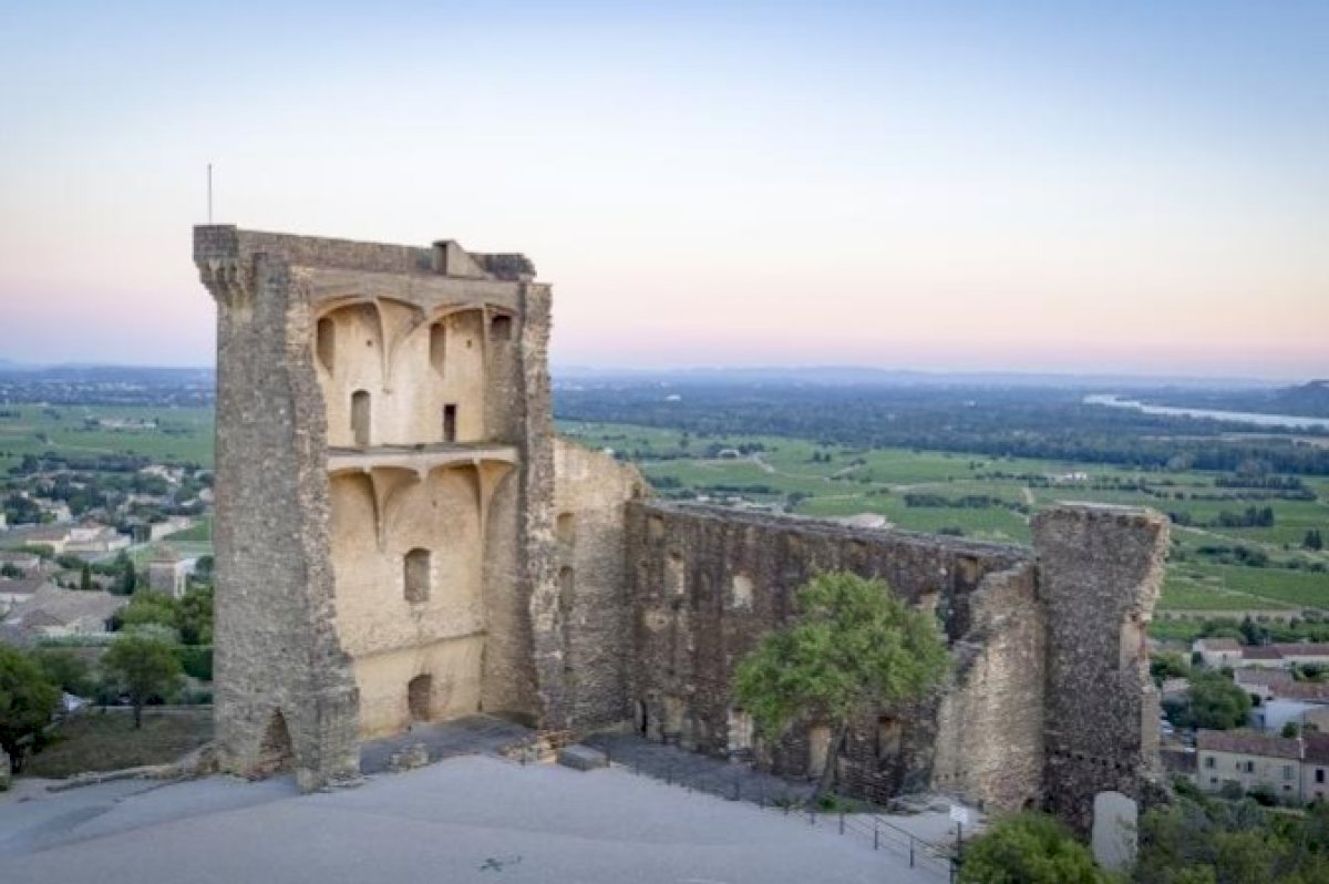 Le château pontifical de Châteauneuf du Pape