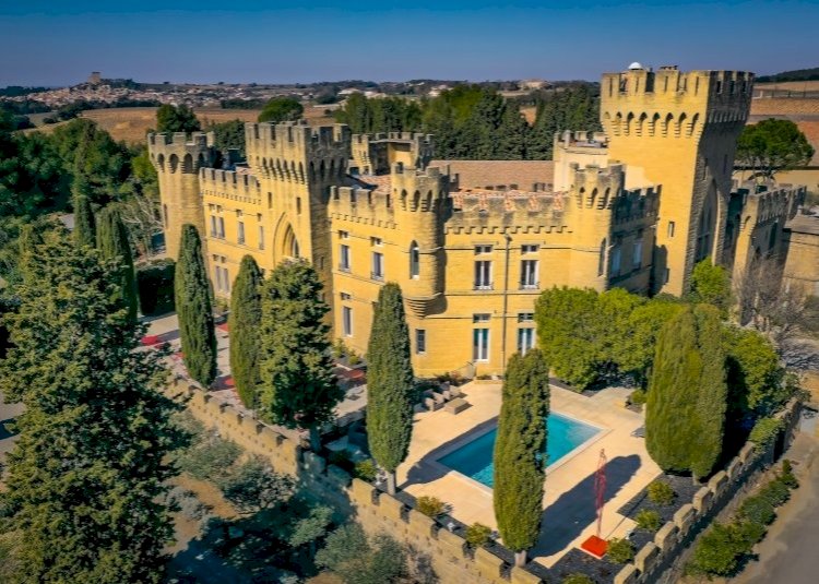 L’Hostellerie du Château des Fines Roches ouvert en 7/7 à partir du lundi 15 avril !